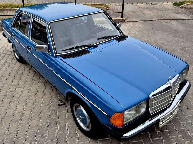 Mercedes-Benz W 123